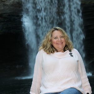 Meet your Posher, Candace